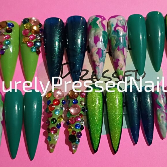 Handmade XL Stiletto Press-On Nail Set – Luxe Green Sparkle Edition - Picture 3 of 3